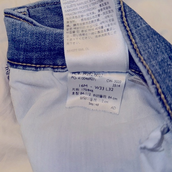 Levi’s Women’s Bootcut Jeans. 33”waist 32”Length-16M - Picture 8 of 8